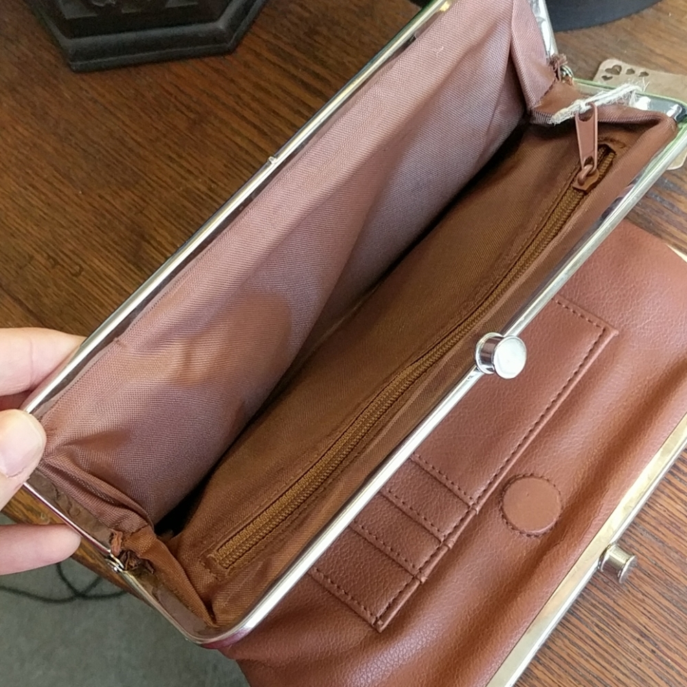 Wallet - Picture 5 of 5